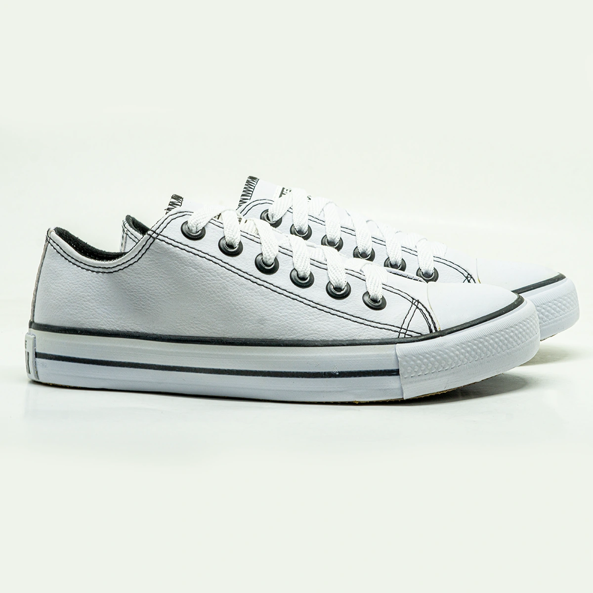 Tênis Feminino All Star Converse Couro - Imagem 2