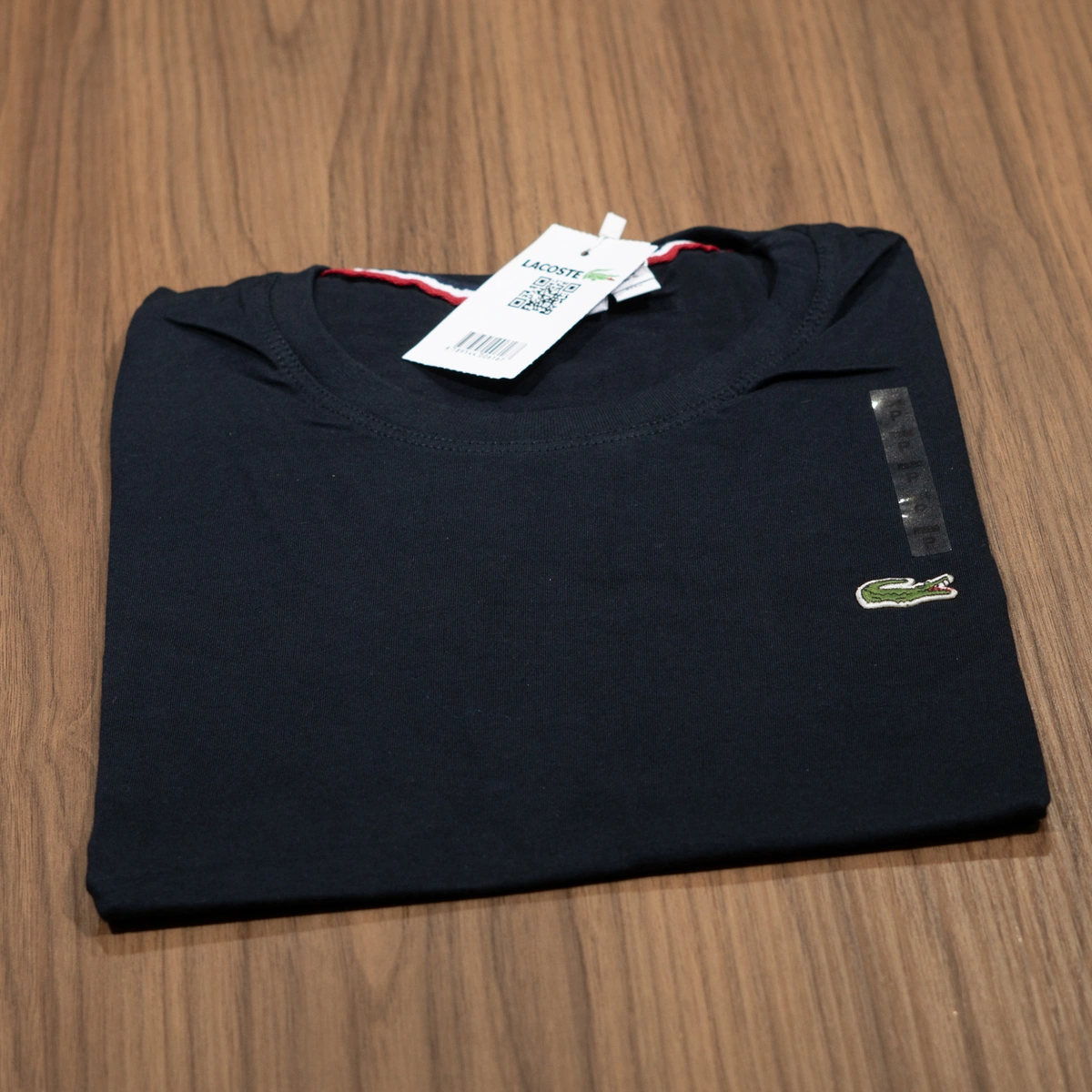 Camiseta Lacoste Básica Peruana - Imagem 4