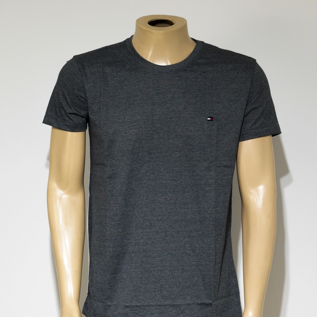 Camisa Tommy Hilfiger Básica Peruana - Imagem 21